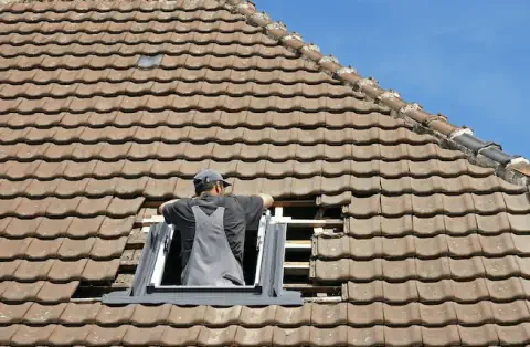 Pose de velux - Yèvre-la-Ville